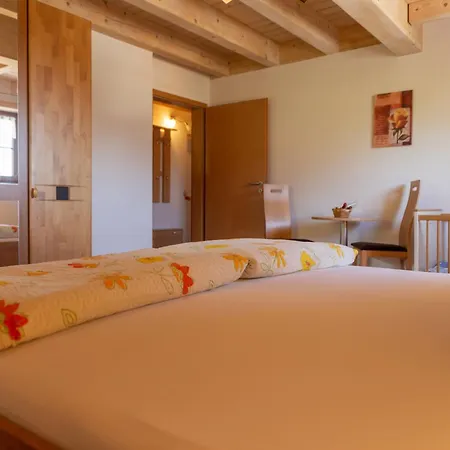 Paradieshof Apartment